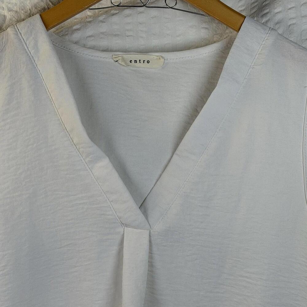 Entro V-Neck Sleeveless Rumple Blouse Off White V Neck Small Business Core - Picture 2 of 9